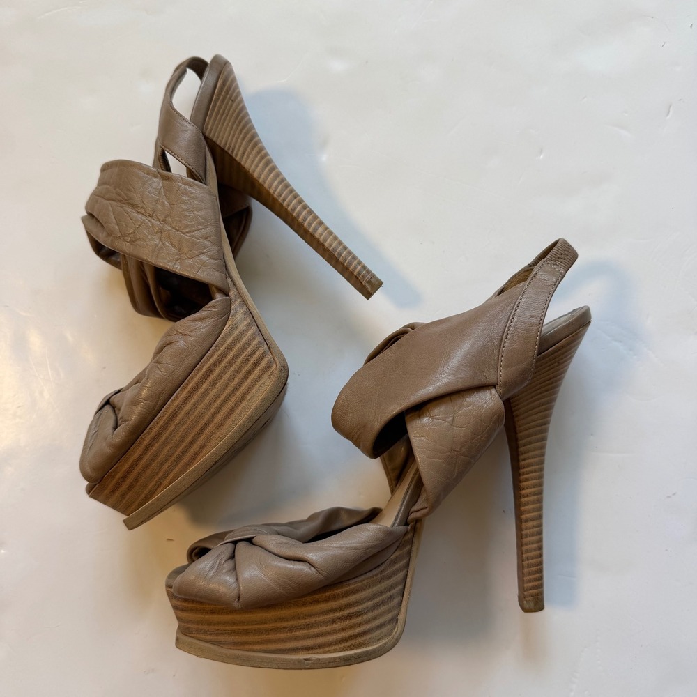 Fendi Taupe Brown Leather Strappy Platform Sandal Stiletto Heel Made in Italy 39